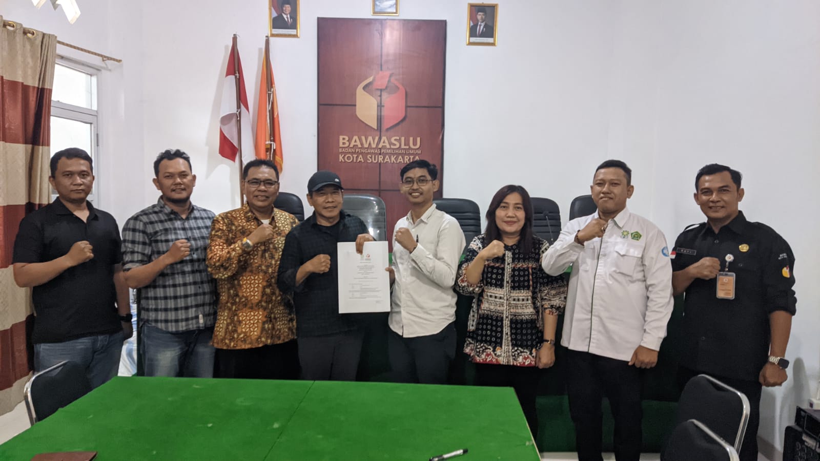 Diwakili oleh PPI, FUD UIN Surakarta dengan Bawaslu Surakarta Tandatangani MoA